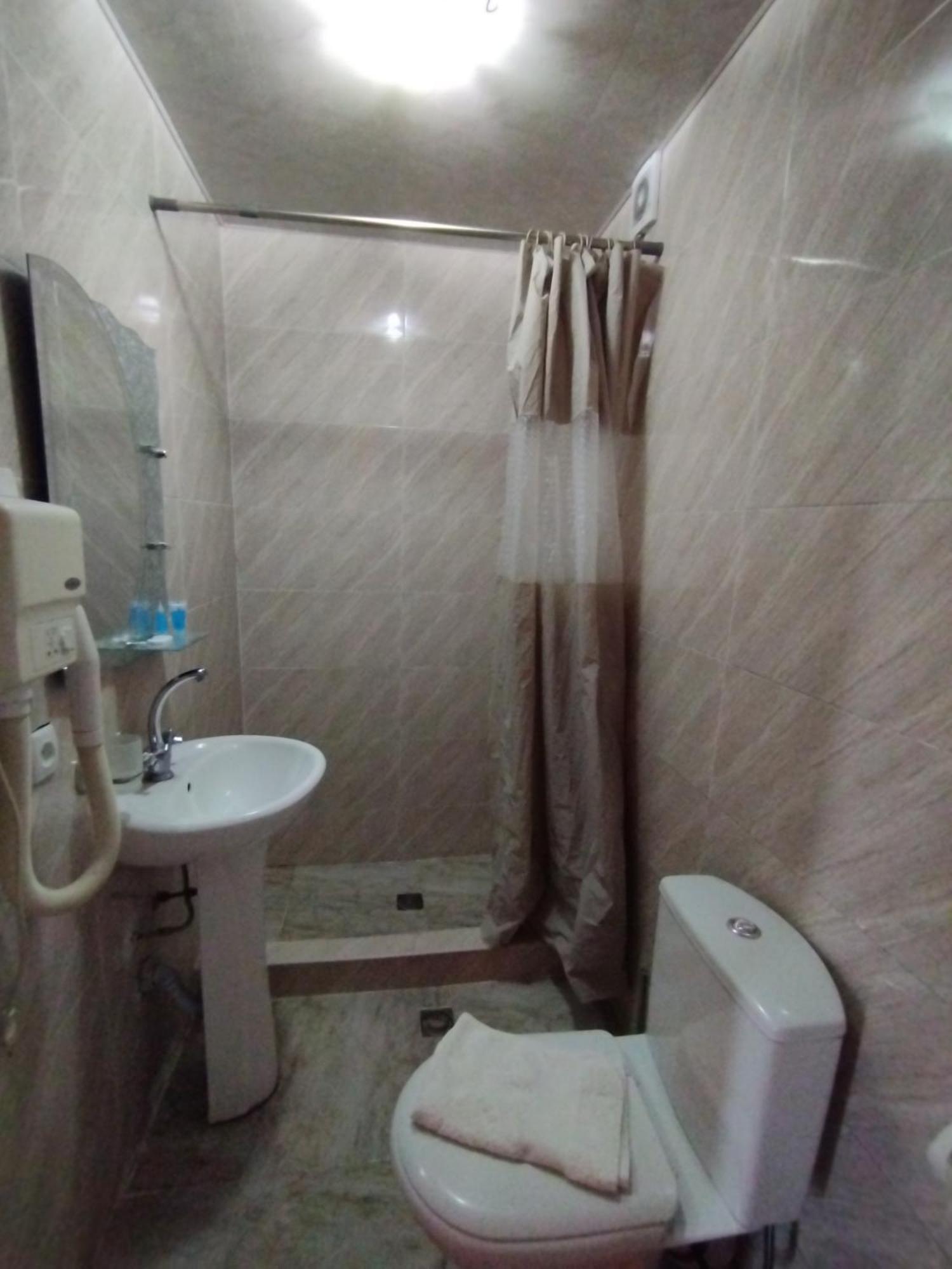 David Hotel คูทายสิ ภายนอก รูปภาพ